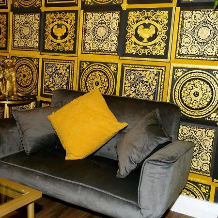 Ultra Deluxe Versace Apartment Near Sheffield Full Sky Tv Rotherham Zewnętrze zdjęcie
